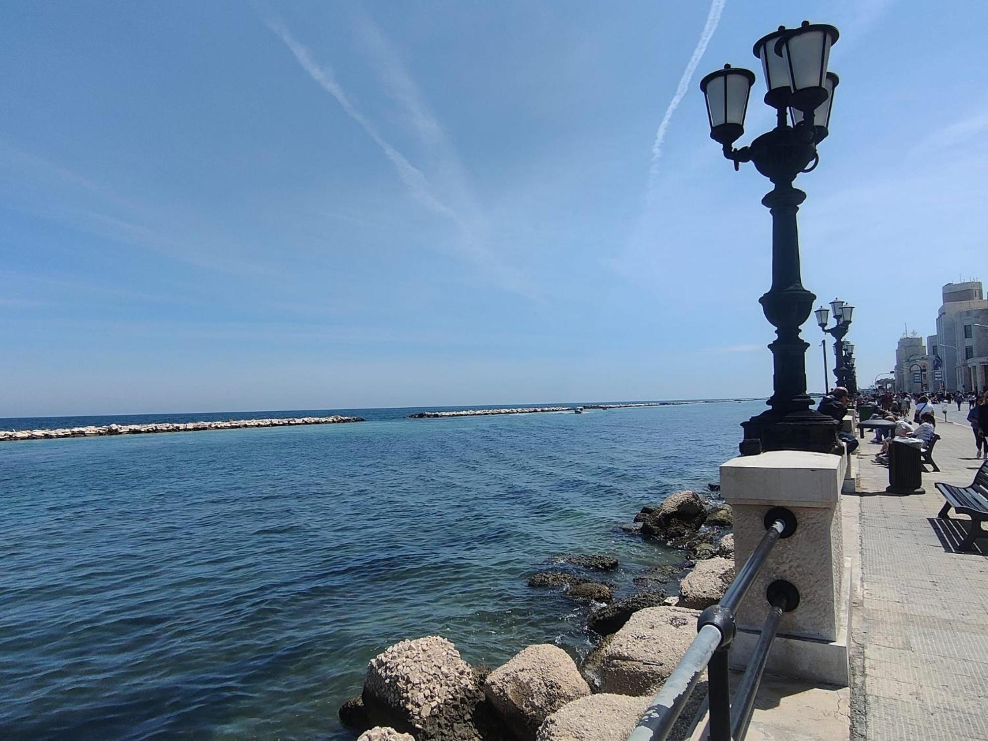 Casa Vacanze Volare Mare Fuori Bari Exterior foto